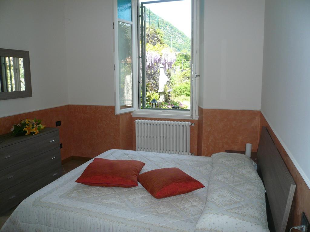 شقة Casa Beatrice Oliveto Lario الغرفة الصورة
